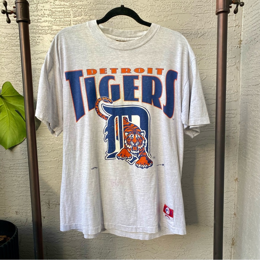 Men’s Nutmeg Mills Detroit Tigers tee shirt. Alternate logo . Size Men’s Large.